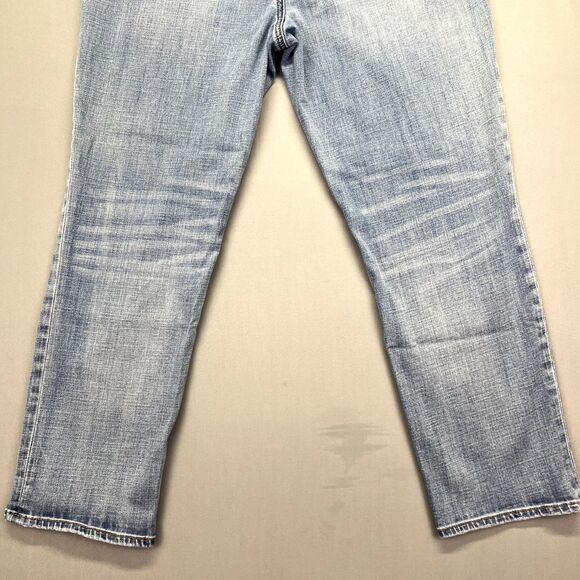 Chico’s Light Wash Blue So Slimming Girlfriend Slim Leg Crop Jeans Size 30"‎ - Picture 12 of 13